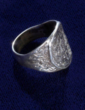 Load image into Gallery viewer, SIGNET RING – STERLING SILVER
